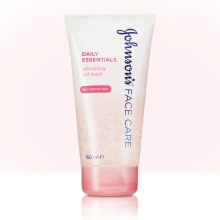 Daily Essentials Refreshing Gel Wash for Normal Skin product image